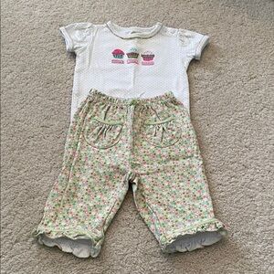 Infant Carters Cupcake Matching Set